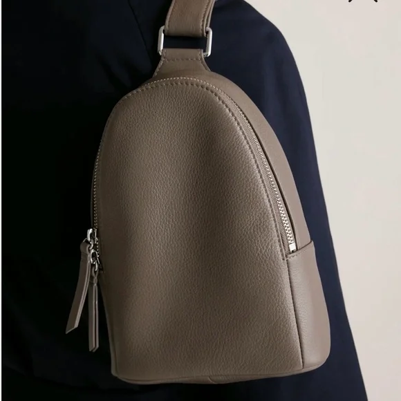 Quince Taupe Leather Shoulder Bag - Picture 4 of 9